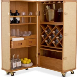 Casa Padrino Luxus Weinschrank im Koffer Design Naturfarben / Braun 59 x 59 x H. 122,5 cm - Kofferschrank mit Rollen - Bar Möbel - Luxus Möbel - Luxus Qualität