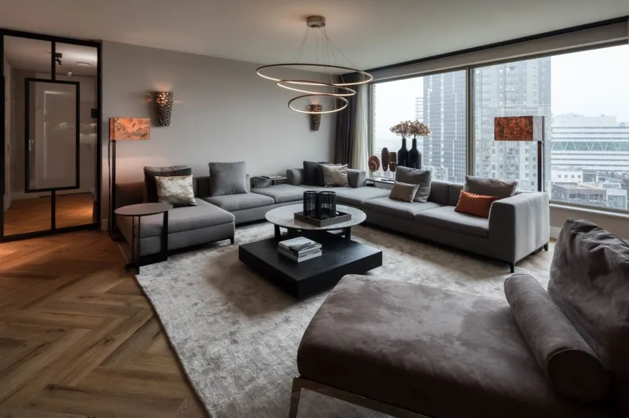 Casa Padrino Luxus Wildleder Chaiselongue Braun / Silber 160 x 80 x H. 85 cm - Nubuk Leder Wohnzimmer Relax Liege mit Kissen - Luxus Wohnzimmer Möbel