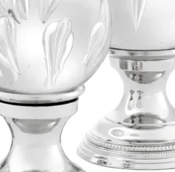 Casa Padrino Luxus Wohnzimmer Deko 3er Set Silber - Glas Kugeln mit Messing Sockel