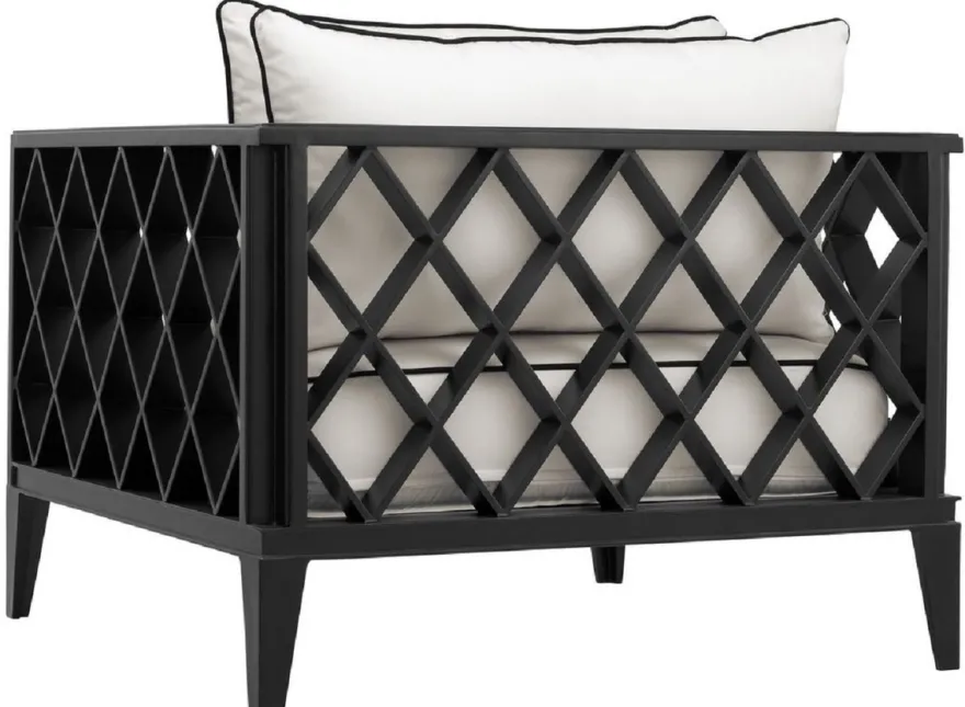 Casa Padrino Luxus Wohnzimmer Sessel mit Kissen Mattschwarz / Weiß 96,5 x 93,5 x H. 68,5 cm - Wohnzimmer Möbel