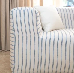 Casa Padrino Luxus Wohnzimmer Sofa mit Streifen Weiß / Blau 250 cm