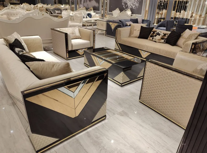 Casa Padrino Luxus Wohnzimmer Set Gold / Schwarz - 2 Luxus Sofas & 2 Luxus Sessel & 1 Luxus Couchtisch - Wohnzimmer Möbel - Luxus Möbel - Luxus Einrichtung - Wohnzimmer Einrichtung
