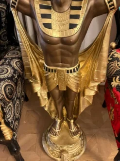 Casa Padrino Luxus XXL Deko Skulptur Ägypter mit Blumentopf Bronze / Gold / Schwarz H. 130 cm - Wetterbeständige XXL Deko Figur mit Blumentopf - Wohnzimmer Deko - Garten Deko