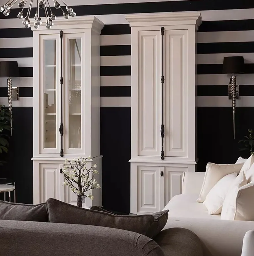 Casa Padrino Massivholz Schrank Weiß mit großzügigem Stauraum 48 x 88 x 245cm mit 4 Türen