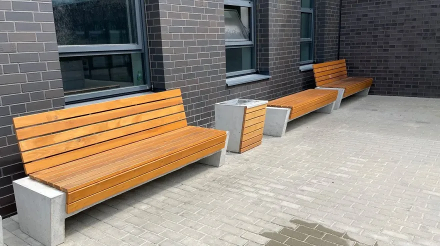 Casa Padrino Park Abfallbehälter Naturfarben / Grau / Silber H. 60 cm - Stadt Abfalleimer - Beton Mülleimer