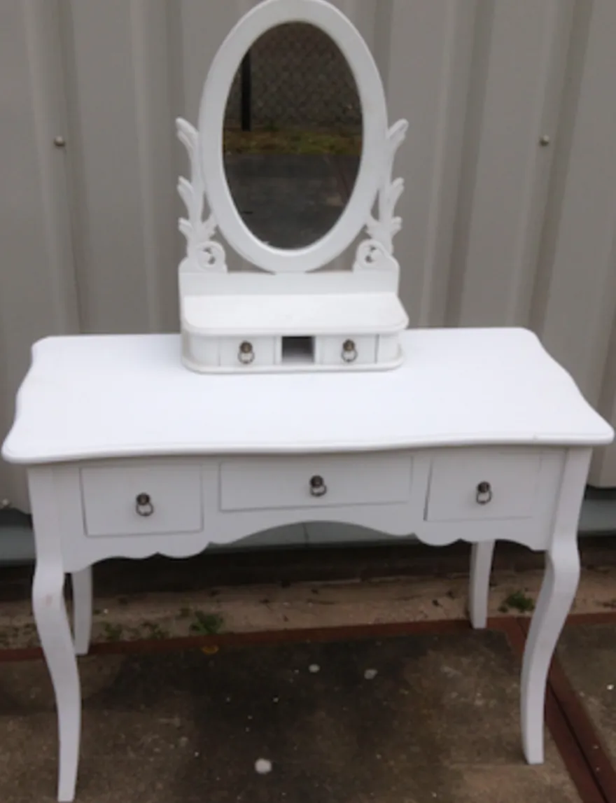 Casa Padrino Schminktisch Paris im Shabby Chic Landhaus Stil, Weiss Antik-Look, B 99 x T 45 x H 136 cm