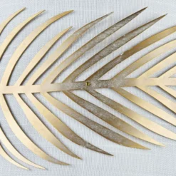 Casa Padrino Wandleuchte Farnblatt Design Gold / Weiß 24 x 12 x H. 19 cm - Luxuriöse Wandlampe