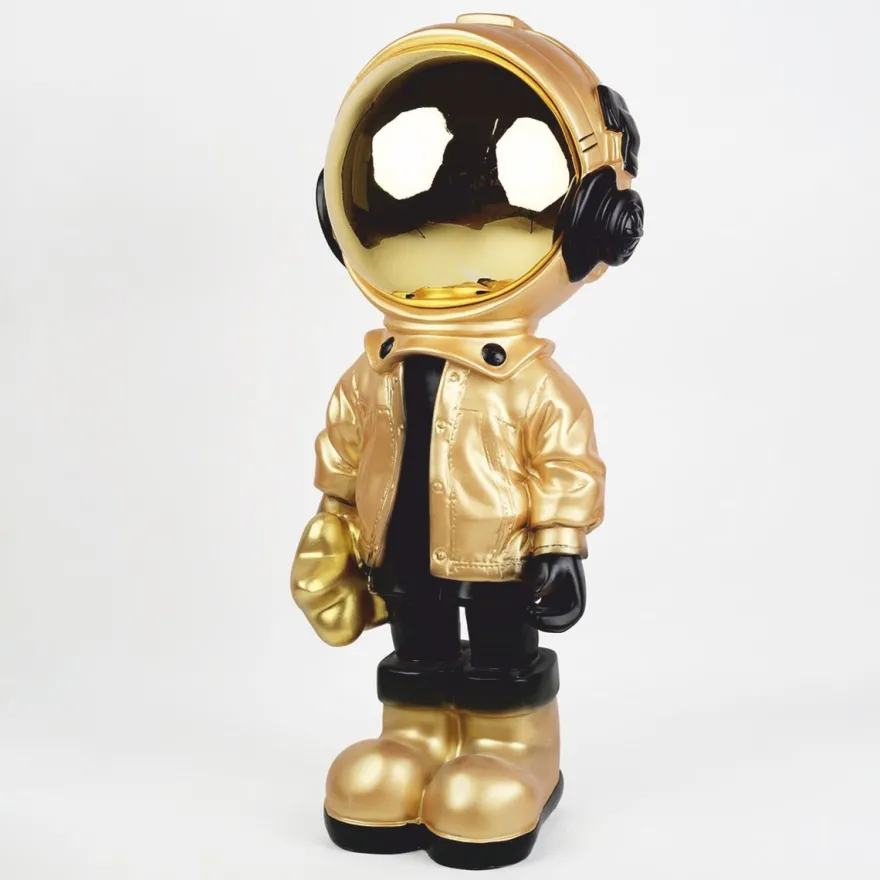 Casa Padrino XXL Deko Skulptur Astronaut mit Stern Gold / Schwarz H. 150 cm