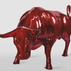 Casa Padrino XXL Deko Skulptur Stier Metallic Rot 235 cm - Garten Figur