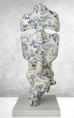 Casa Padrino XXL Deko Skulptur Creme / Blau / Grau H. 180 cm