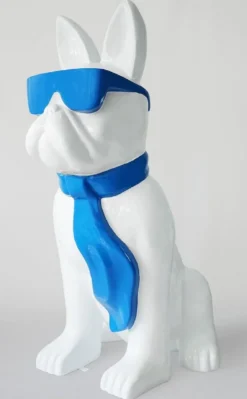 Casa Padrino XXL Deko Skulptur Hund Bulldogge Weiß / Blau H. 196 cm