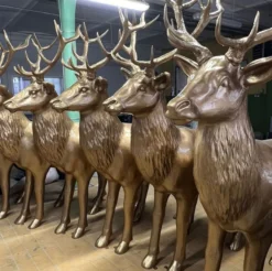 Casa Padrino XXL Deko Skulptur Hirsch Gold 185 x H. 220 cm