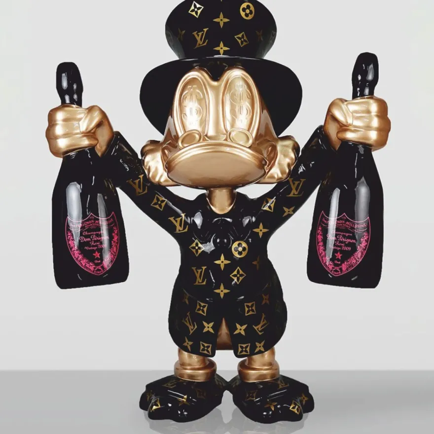 Casa Padrino XXL Deko Skulptur Ente Schwarz / Gold H. 170 cm - Große Deko Figur