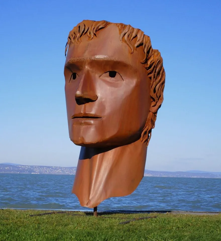 Casa Padrino XXL Stahl Garten Deko Skulptur Kopf Rost H. 213 cm