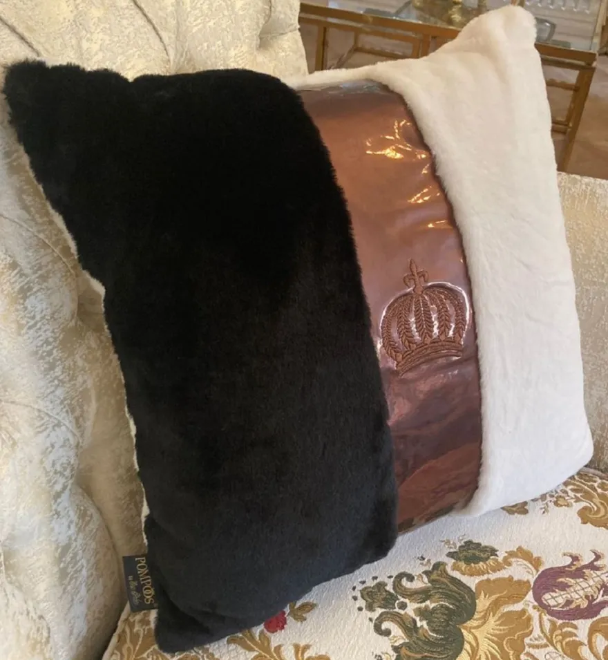 Harald Glööckler Luxus Deko Kissen Pompöös by Casa Padrino Weiß / Schwarz / Bronze - Glööckler Kissen - Designer Zierkissen - Harald Glööckler Designer Deko Accessoires