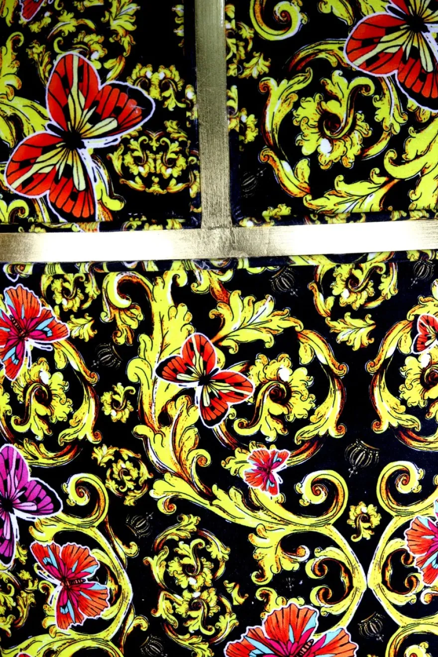 Pompöös by Casa Padrino Luxus Ballon Barock Sessel Schwarz / Gold / Butterfly & Flower Design mit glitzernder Krone - Pompööser Barock Sessel designed by Harald Glööckler